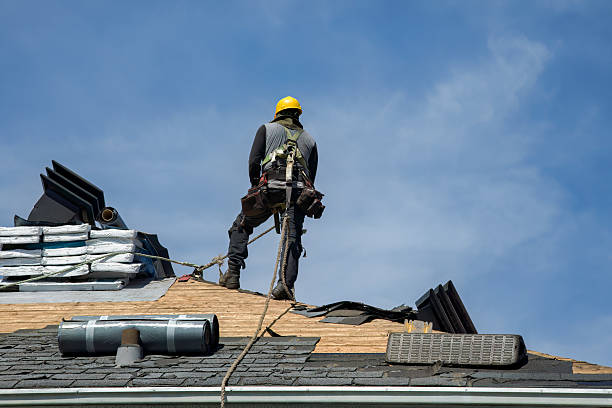 Professional Gutter Installation technician working in Garland, NC